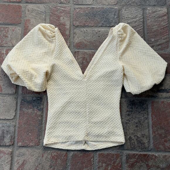 Free People Puff Sleeve Top V-Neck Size XS Cream Cropped - Picture 6 of 6